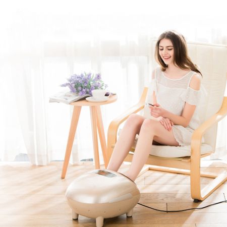 Voetmassage Elektrisch Shiatsu-voetmassageapparaat incl. 5 massagesoorten 45 x 37 x 30 cm
